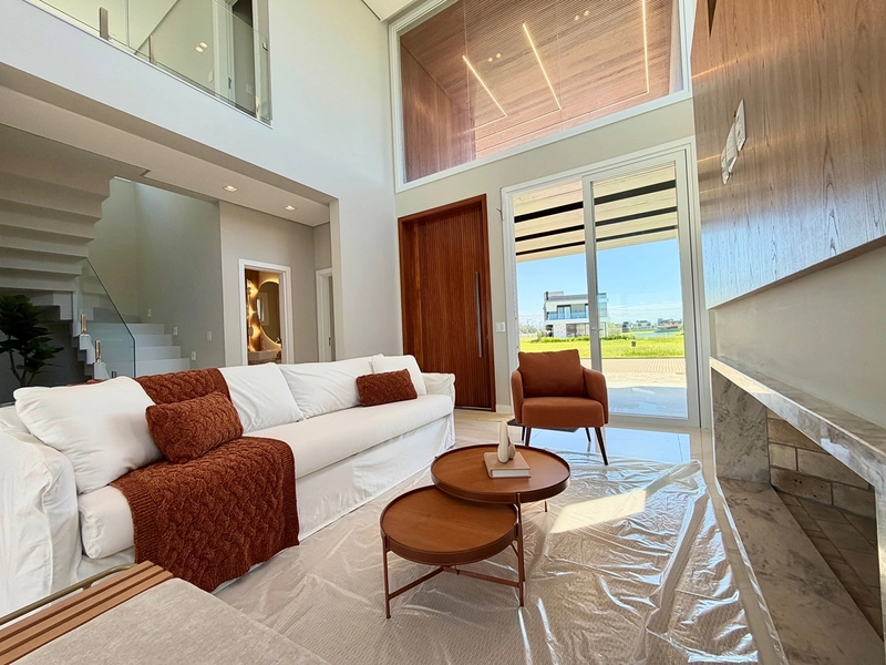 Sobrado de projeto diferenciado, com altíssimo padrão construtivo. : 4ª foto da galeria de imagens do imóvel