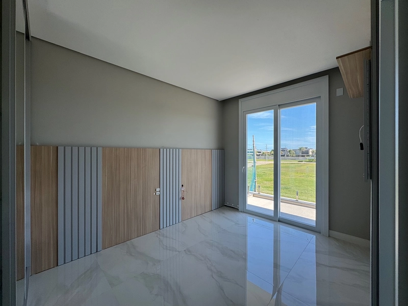 Sobrado de projeto diferenciado, com altíssimo padrão construtivo. : 16ª foto da galeria de imagens do imóvel