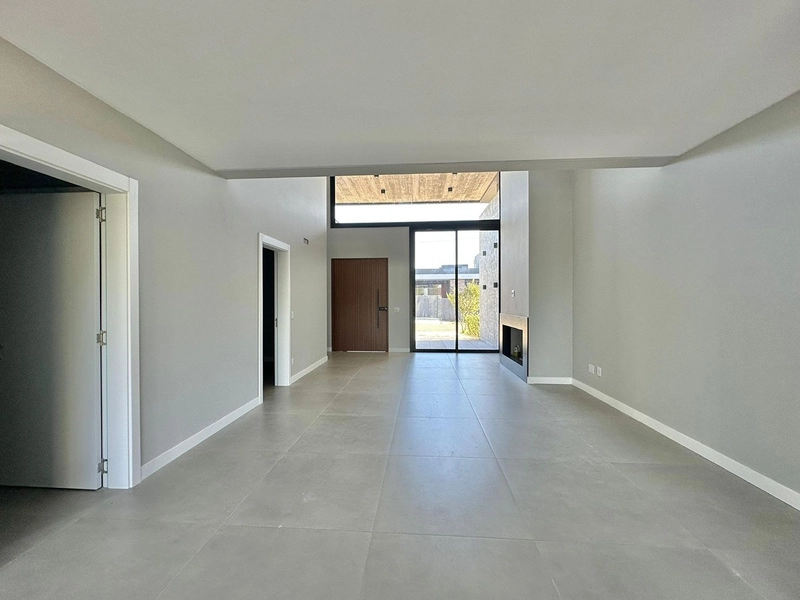 Casa com ótimo padrão construtivo: 12ª foto da galeria de imagens do imóvel