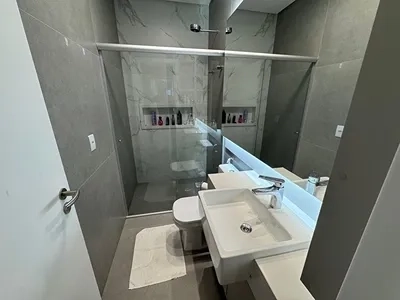 Linda Casa à beira do lago no condomínio Riviera. : 26ª foto da galeria de imagens do imóvel