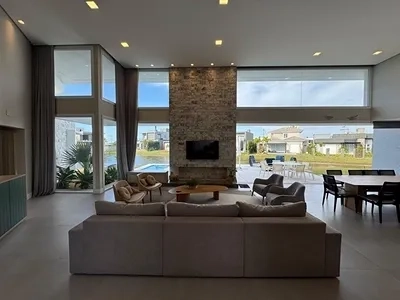 Linda Casa à beira do lago no condomínio Riviera. : 18ª foto da galeria de imagens do imóvel