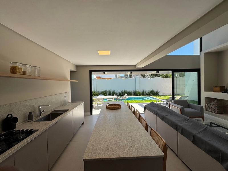 Sobrado de projeto diferenciado, com altíssimo padrão construtivo. : 7ª foto da galeria de imagens do imóvel