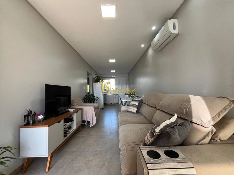 Casa geminada à venda na praia de Rainha do Mar, 2 dormitórios: 3ª foto da galeria de imagens do imóvel