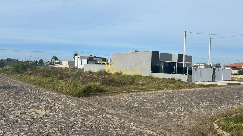 TERRENO À VENDA EM ATLÂNTIDA SUL: 4ª foto da galeria de imagens do imóvel