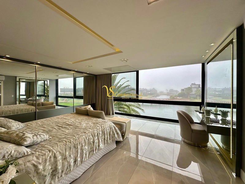 CONDOMÍNIO SENSE – MANSÃO À VENDA COM VISTA PARA ÁREA VERDE: 2ª foto da galeria de imagens do imóvel