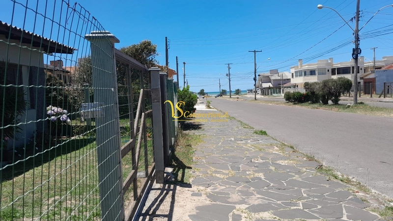 Oportunidade Única: Casa de Esquina a 1 Quadra do Mar: 9ª foto da galeria de imagens do imóvel