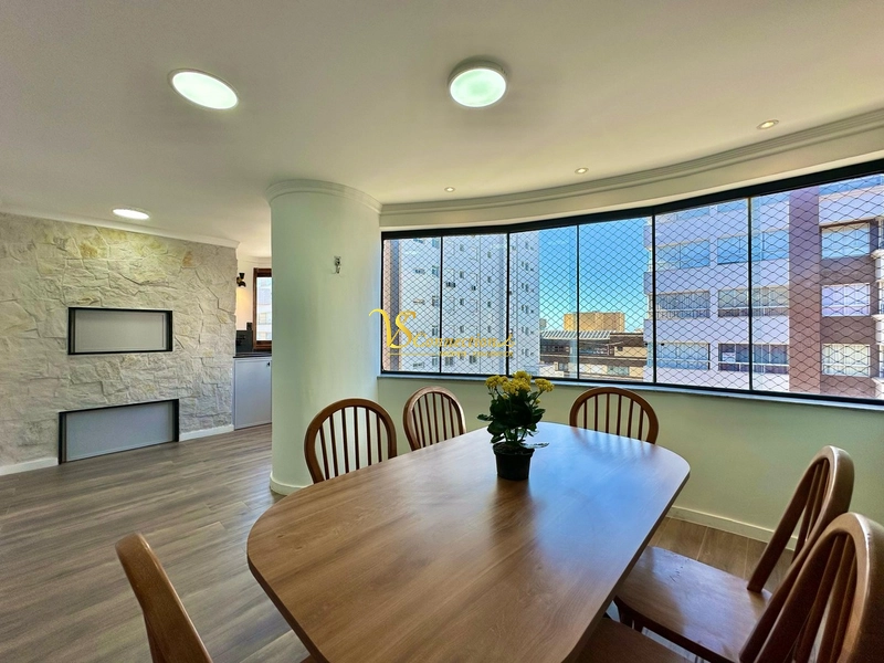 APARTAMENTO À VENDA COM VISTA PARA O MAR: 1ª foto da galeria de imagens do imóvel