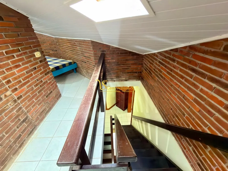 CASA EM RESIDENCIAL À VENDA: 10ª foto da galeria de imagens do imóvel