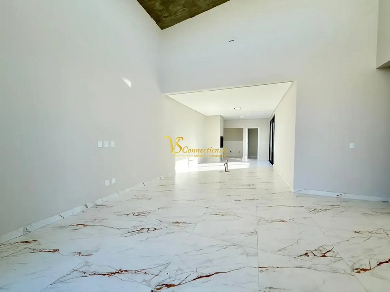 CASA À VENDA EM CAPÃO DA CANOA — A APENAS 2 QUADRAS DO MAR!: 3ª foto da galeria de imagens do imóvel
