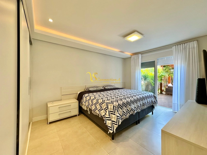 BELÍSSIMA CASA À VENDA NO CONDOMÍNIO CONDADO DE CAPÃO: 13ª foto da galeria de imagens do imóvel