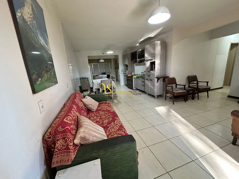CASA MOBILIADA COM PÁTIO AMPLO À VENDA ! Próximo da Beira-Mar!!!: 4ª foto da galeria de imagens do imóvel
