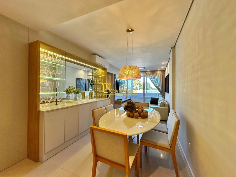 APARTAMENTO À VENDA  NA AVENIDA CENTRAL DE ATLÂNTIDA!: 3ª foto da galeria de imagens do imóvel