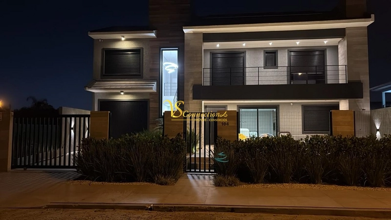 Casa mobiliada com móveis sob medida! PRÓXIMO AO MAR E COM PISCINA!!!: 3ª foto da galeria de imagens do imóvel