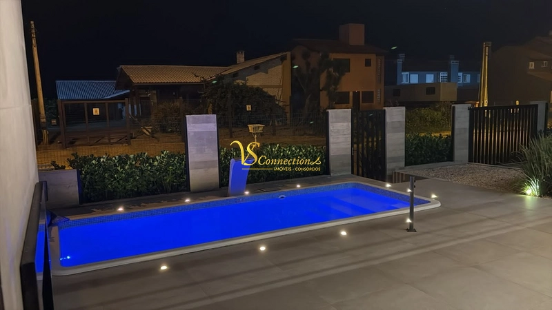 Casa mobiliada com móveis sob medida! PRÓXIMO AO MAR E COM PISCINA!!!: 8ª foto da galeria de imagens do imóvel