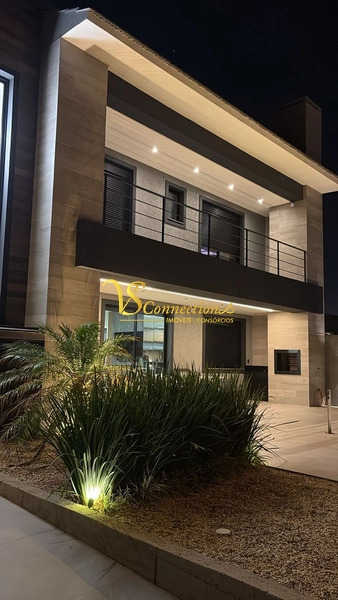 Casa mobiliada com móveis sob medida! PRÓXIMO AO MAR E COM PISCINA!!!: 6ª foto da galeria de imagens do imóvel