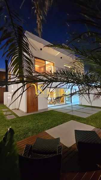 Casa a poucos metros do mar em XANGRI-LÁ: 3ª foto da galeria de imagens do imóvel