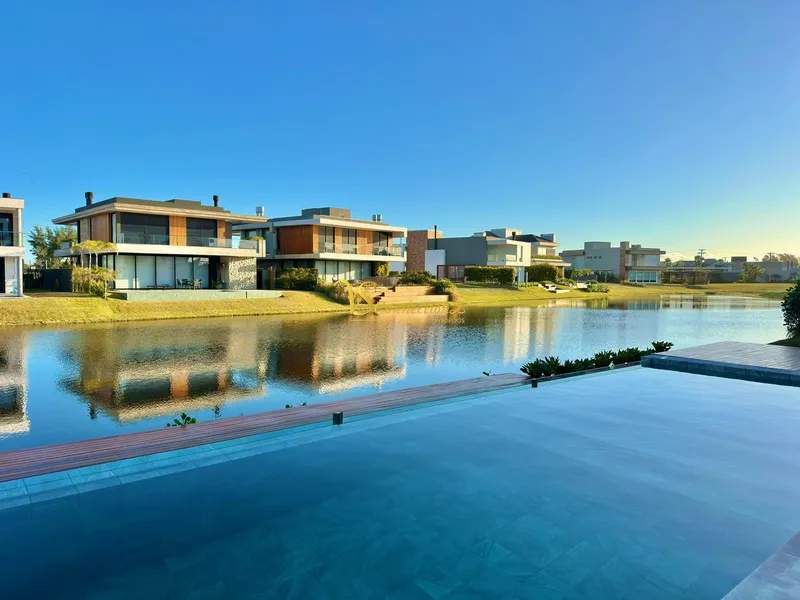 BELÍSSIMO SOBRADO À BEIRA LAGO!!!: 51ª foto da galeria de imagens do imóvel
