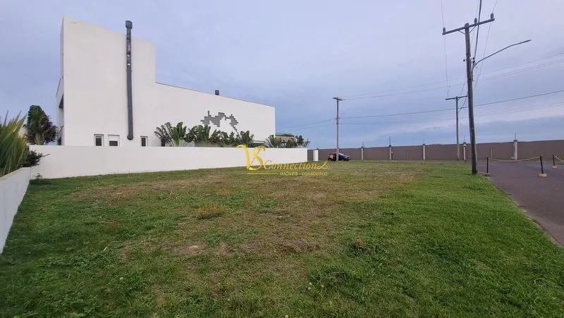 TERRENO À VENDA, ATLÂNTIDA SUL, CONDOMÍNIO ATLÂNTICO VILLAS CLUB: 1ª foto da galeria de imagens do imóvel