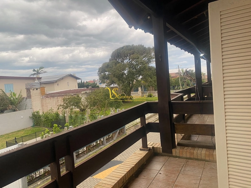 Seu Sobrado no Litoral Espera por Você – 2 Quadras da Praia: 4ª foto da galeria de imagens do imóvel
