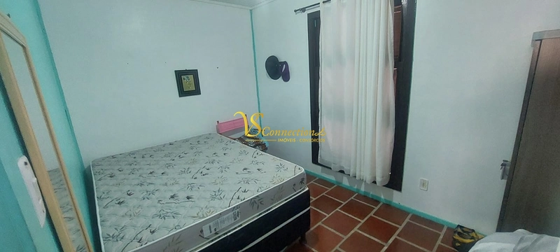 Oportunidade para Construtores e Investidores | Casa com Piscina por Apenas R$ 400 Mil: 4ª foto da galeria de imagens do imóvel