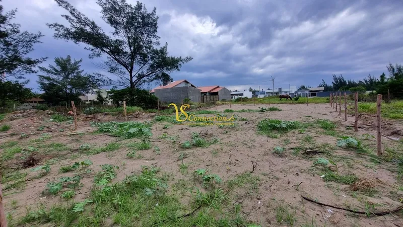 TERRENO À VENDA EM ATLANTIDA SUL NA AV. PARAGUASSU.: 3ª foto da galeria de imagens do imóvel