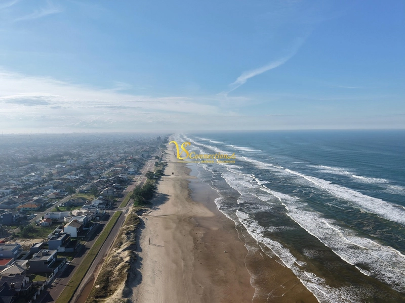 CASA DE ESQUINA PRÓXIMA DO MAR E CENTRO DE ATLÂNTIDA SUL!!: 24ª foto da galeria de imagens do imóvel