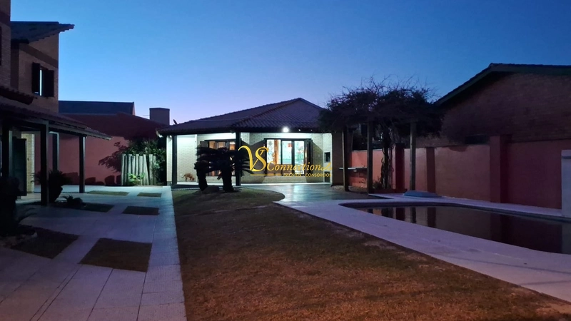 PREDIO RESIDENCIAL COM 3  SOBRADO!!! UMA QUADRA DO MAR!: 2ª foto da galeria de imagens do imóvel