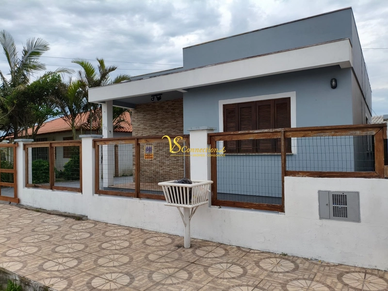 GEMINADO À VENDA EM RAINHA DO MAR, XANGRI-LÁ: 1ª foto da galeria de imagens do imóvel