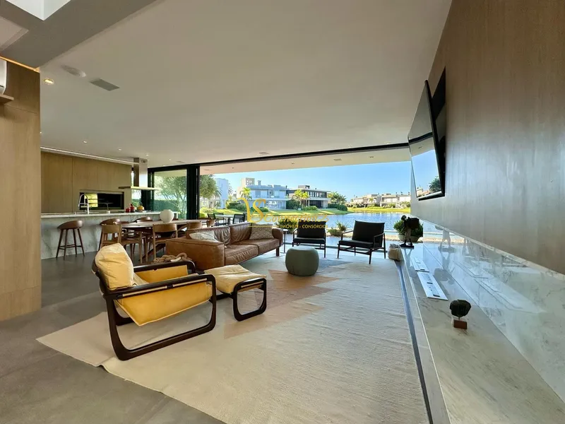 SOBRADO À VENDA 5 SUITES !!!: 2ª foto da galeria de imagens do imóvel