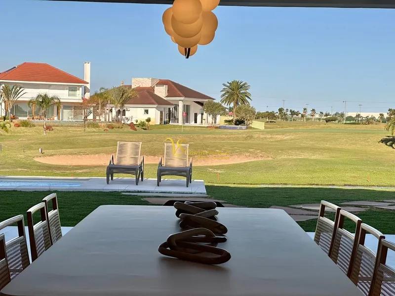 Excelente localização, em península, fundos para lago, e campo de Golf: 54ª foto da galeria de imagens do imóvel