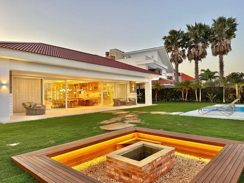 Excelente localização, em península, fundos para lago, e campo de Golf: 50ª foto da galeria de imagens do imóvel