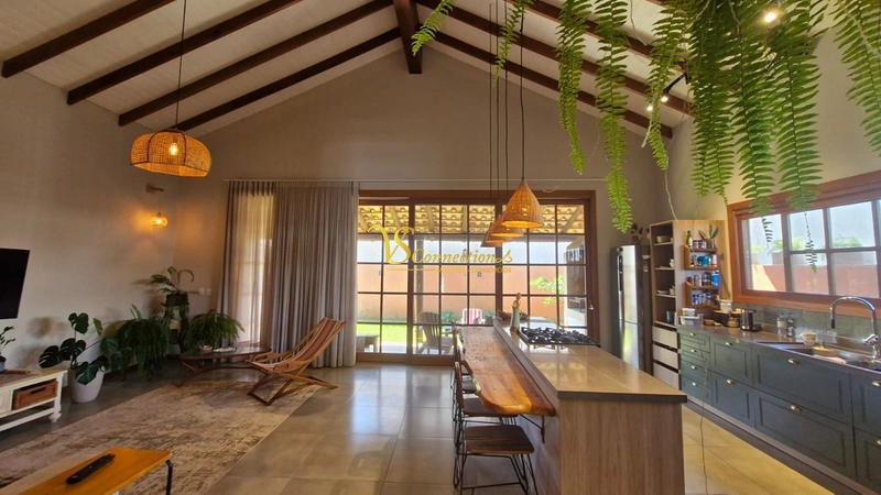 Casa de Esquina com 230m²: Espaço, Conforto e Excelente Localização: 5ª foto da galeria de imagens do imóvel