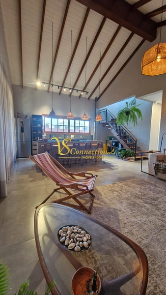 Casa de Esquina com 230m²: Espaço, Conforto e Excelente Localização: 6ª foto da galeria de imagens do imóvel