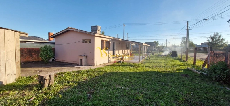 Casa na Av Ana Paula Arpoado: 2ª foto da galeria de imagens do imóvel