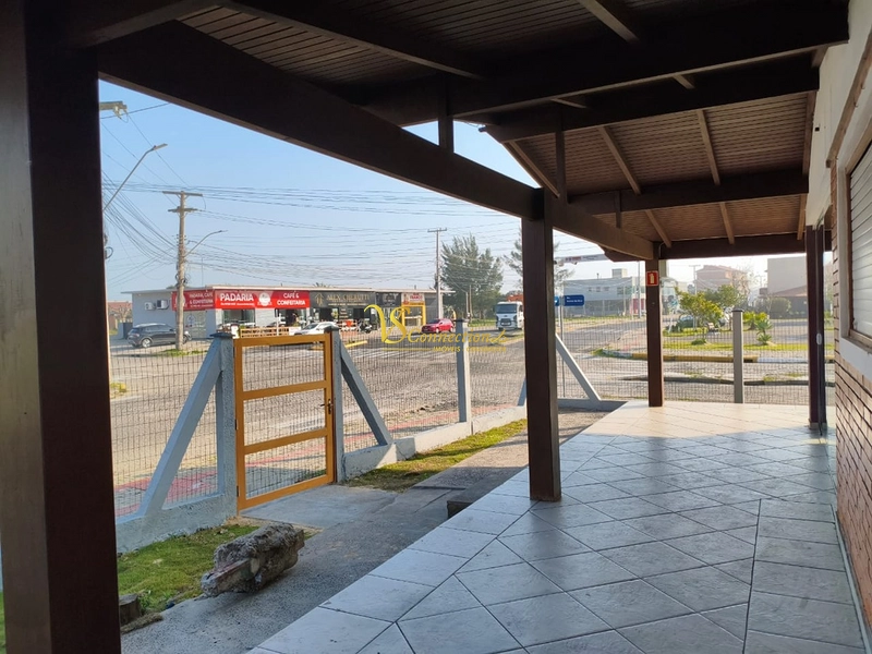 Ótimo ponto comercial junto de 2 casas geminadas em Rainha do Mar: 9ª foto da galeria de imagens do imóvel