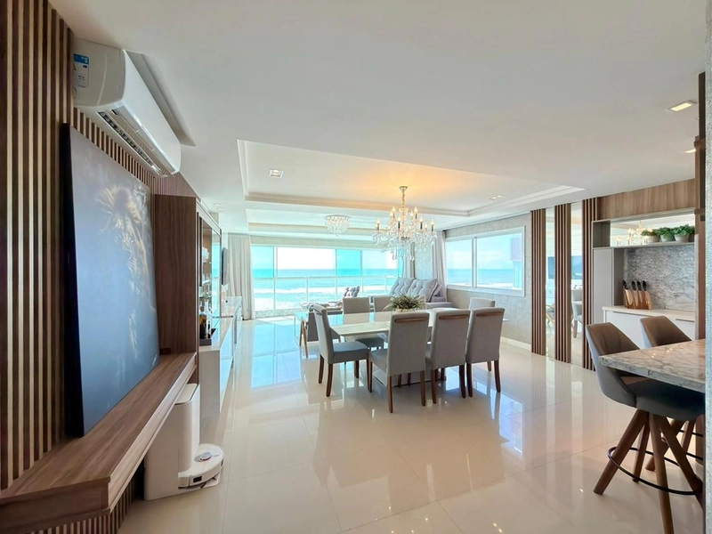 4 dormitórios com 2 suítes. Vista eterna para o mar.: 15ª foto da galeria de imagens do imóvel