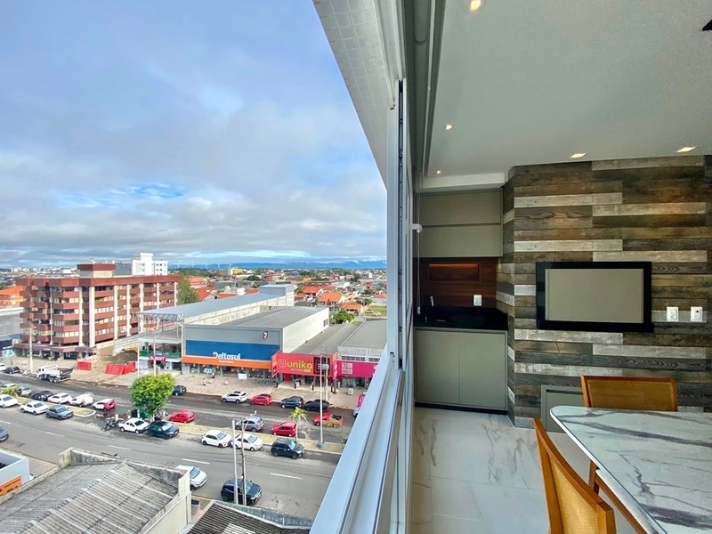 CENTRO DE CAPÃO! AMPLO APARTAMENTO NA AVENIDA POTI!: 5ª foto da galeria de imagens do imóvel