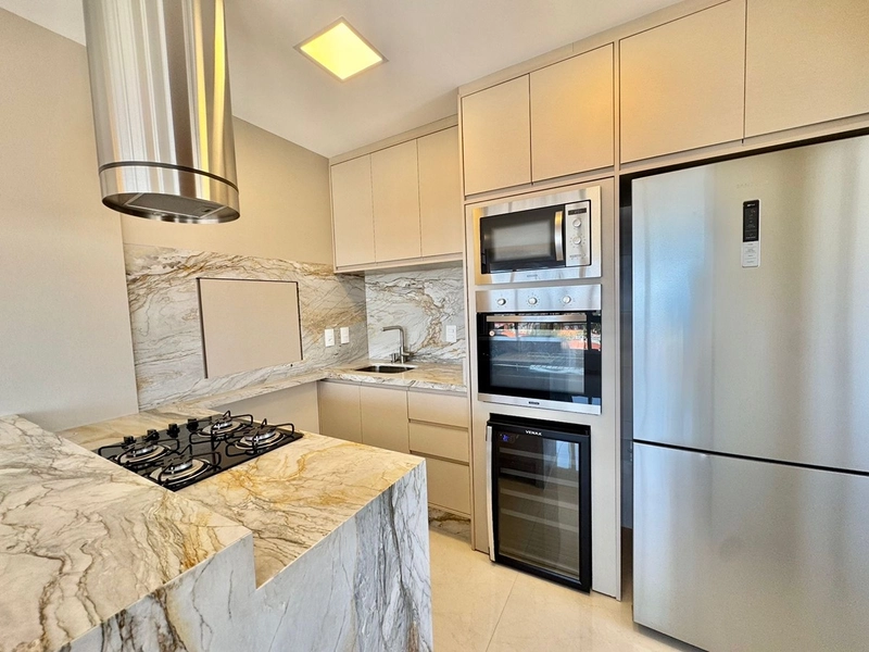 MOBILIADO E DECORADO, INFRAESTRUTURA COMPLETA COM VISTA INCRÍVEL PARA SERRA!: 9ª foto da galeria de imagens do imóvel