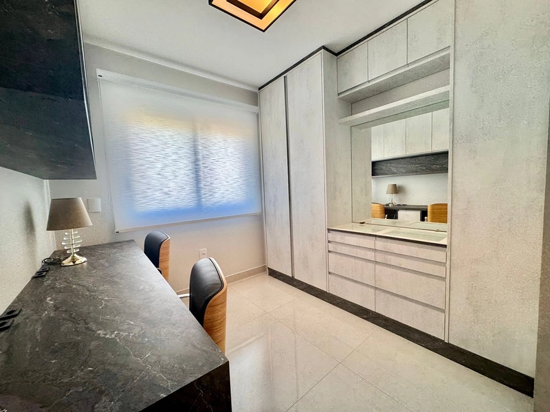 MOBILIADO E DECORADO, INFRAESTRUTURA COMPLETA COM VISTA INCRÍVEL PARA SERRA!: 13ª foto da galeria de imagens do imóvel