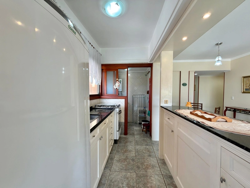 Vista para o mar, junto a praça do Farol! : 12ª foto da galeria de imagens do imóvel