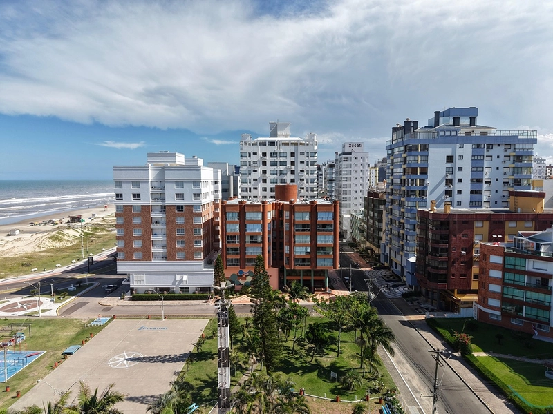 Vista para o mar, junto a praça do Farol! : 28ª foto da galeria de imagens do imóvel