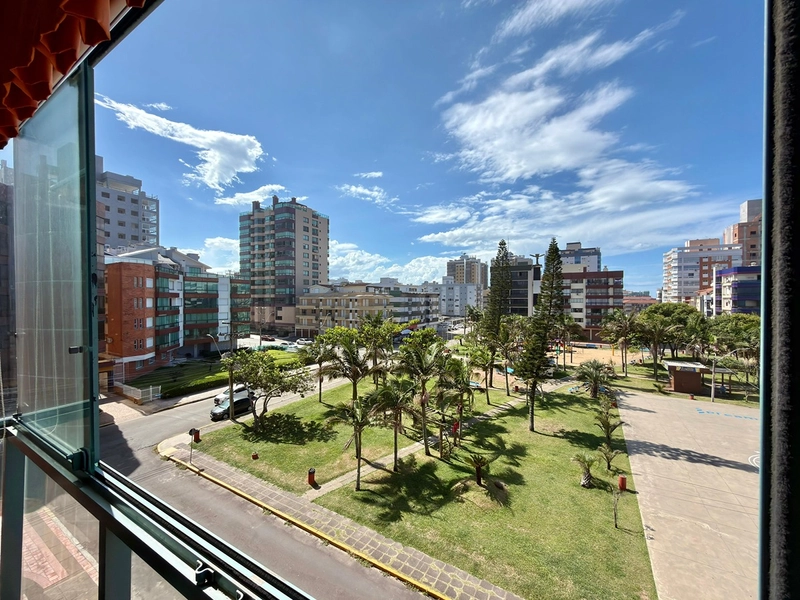 Vista para o mar, junto a praça do Farol! : 9ª foto da galeria de imagens do imóvel