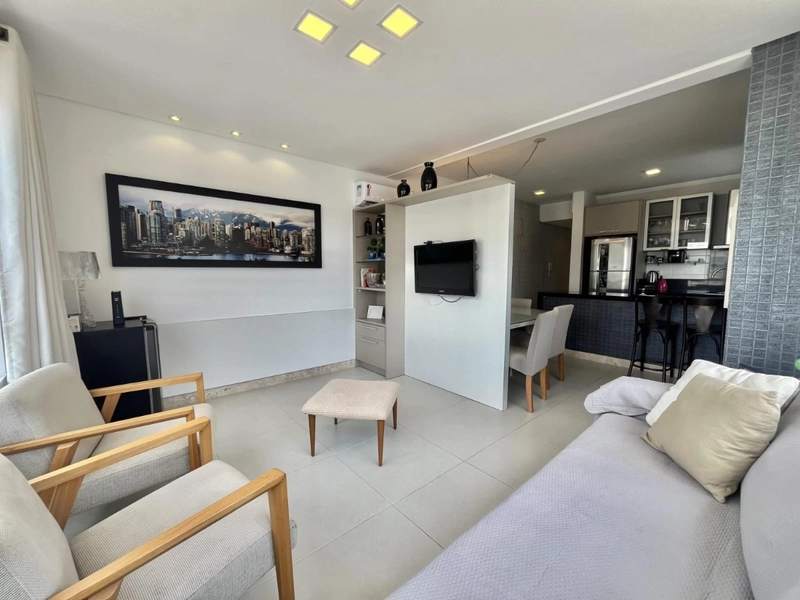 Apartamento 3 quartos com duas vagas com vista para o mar e frente praça.: 2ª foto da galeria de imagens do imóvel