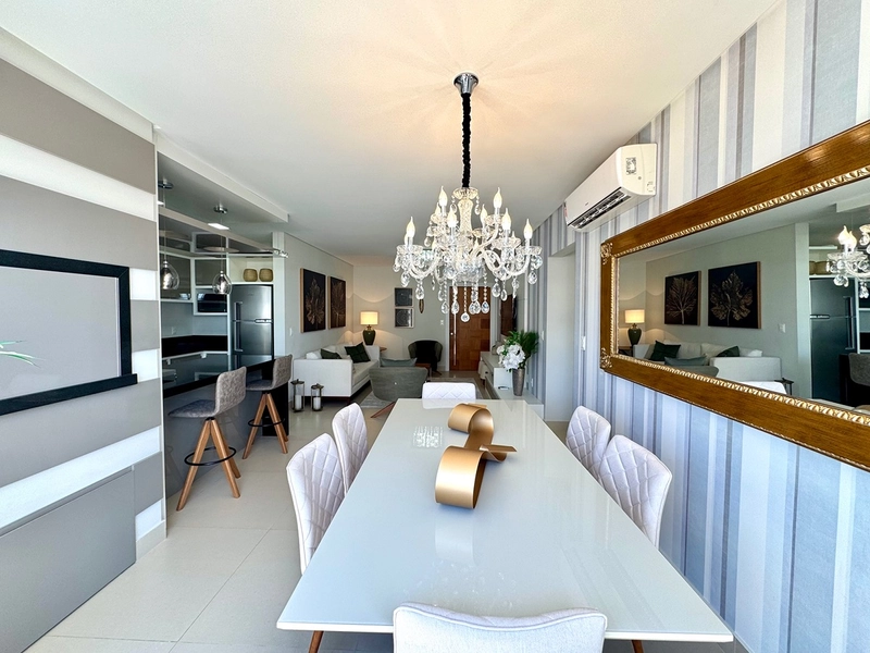 Vista para o mar e Avenida: 9ª foto da galeria de imagens do imóvel