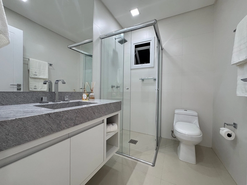 Vista para o mar e Avenida: 21ª foto da galeria de imagens do imóvel