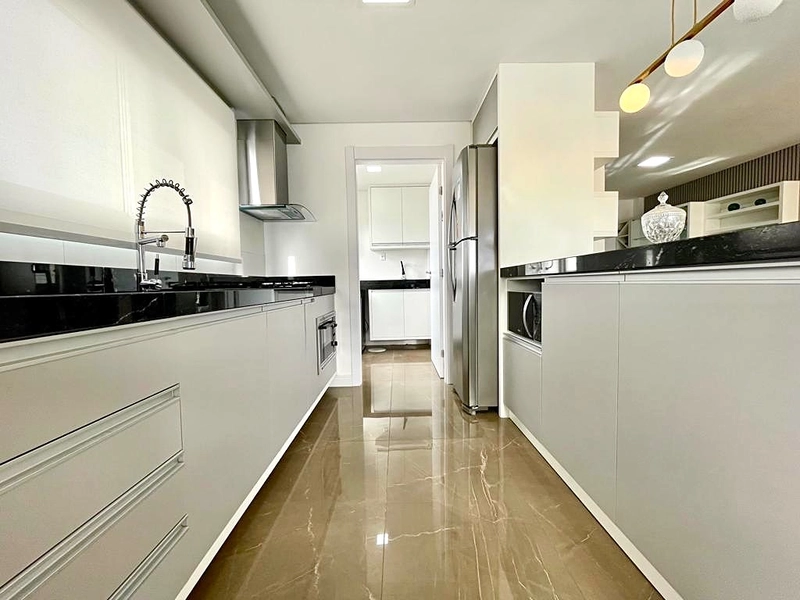 Apartamento novo, mobiliado e decorado, a apenas 2 quadras do mar!: 13ª foto da galeria de imagens do imóvel