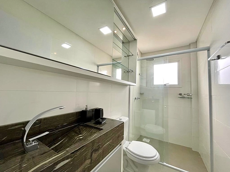 Apartamento novo, mobiliado e decorado, a apenas 2 quadras do mar!: 28ª foto da galeria de imagens do imóvel