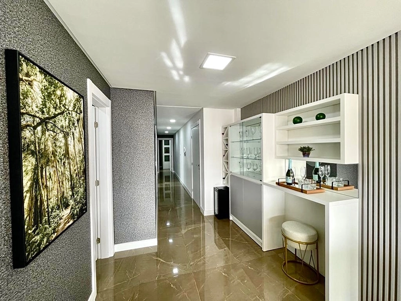 Apartamento novo, mobiliado e decorado, a apenas 2 quadras do mar!: 9ª foto da galeria de imagens do imóvel