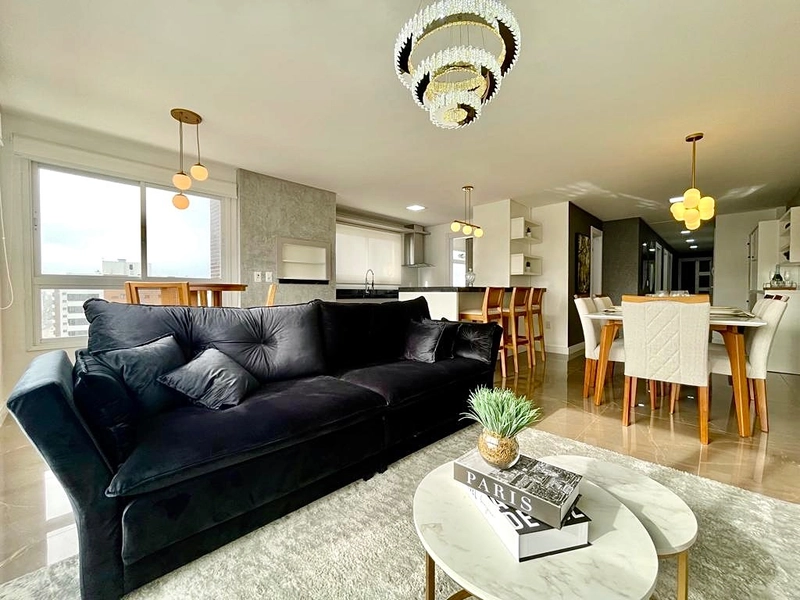 Apartamento novo, mobiliado e decorado, a apenas 2 quadras do mar!: 2ª foto da galeria de imagens do imóvel