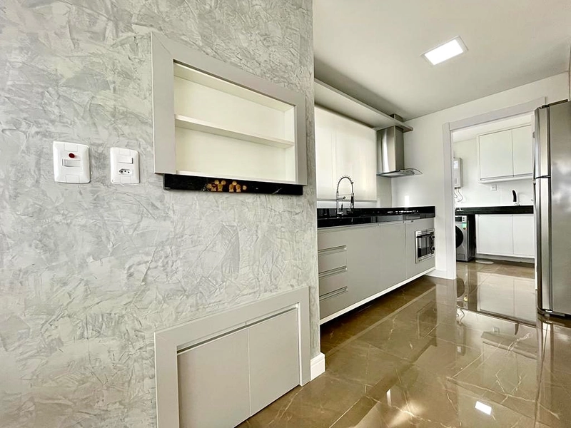 Apartamento novo, mobiliado e decorado, a apenas 2 quadras do mar!: 15ª foto da galeria de imagens do imóvel